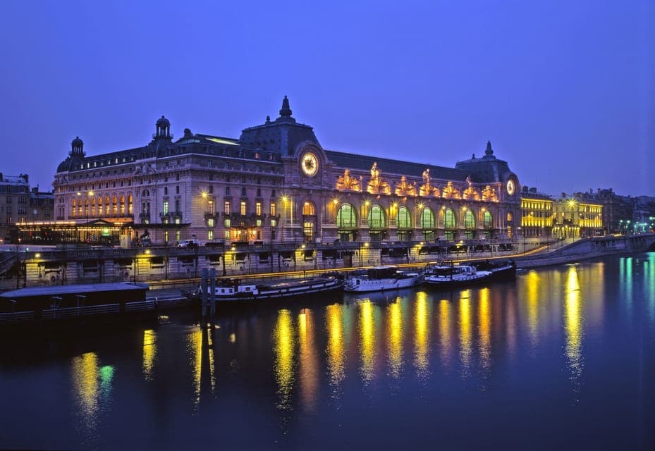 Happy Hour Evening Cruise on the Seine River Gallery Image 1