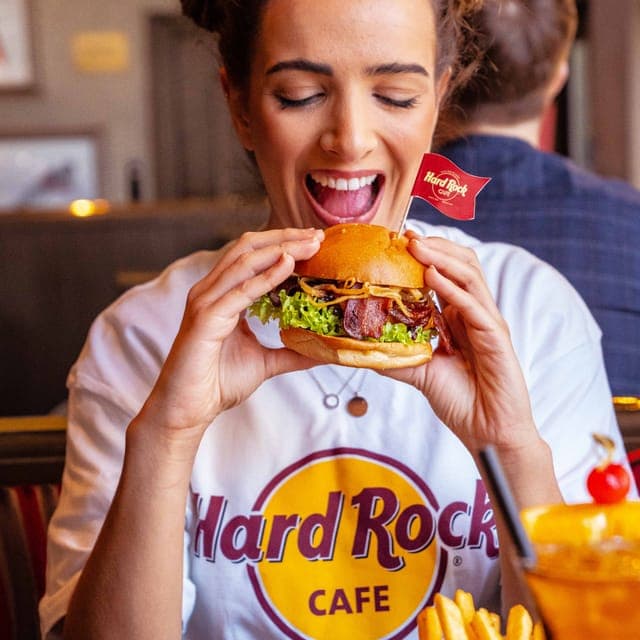 Picadilly Circus: Hard Rock Cafe Set Menu Lunch or Dinner Gallery Image 2