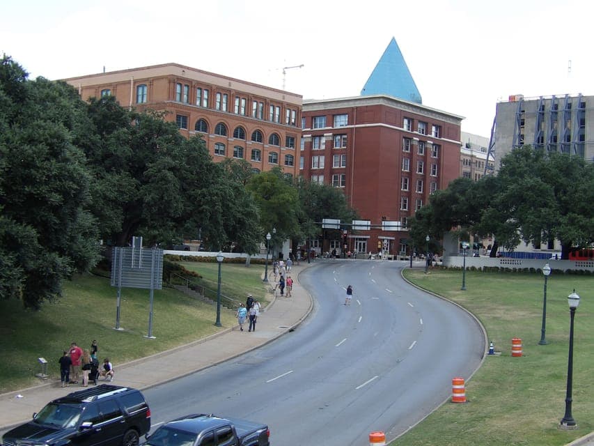 JFK Assassination Highlights Walking Tour Gallery Image 1