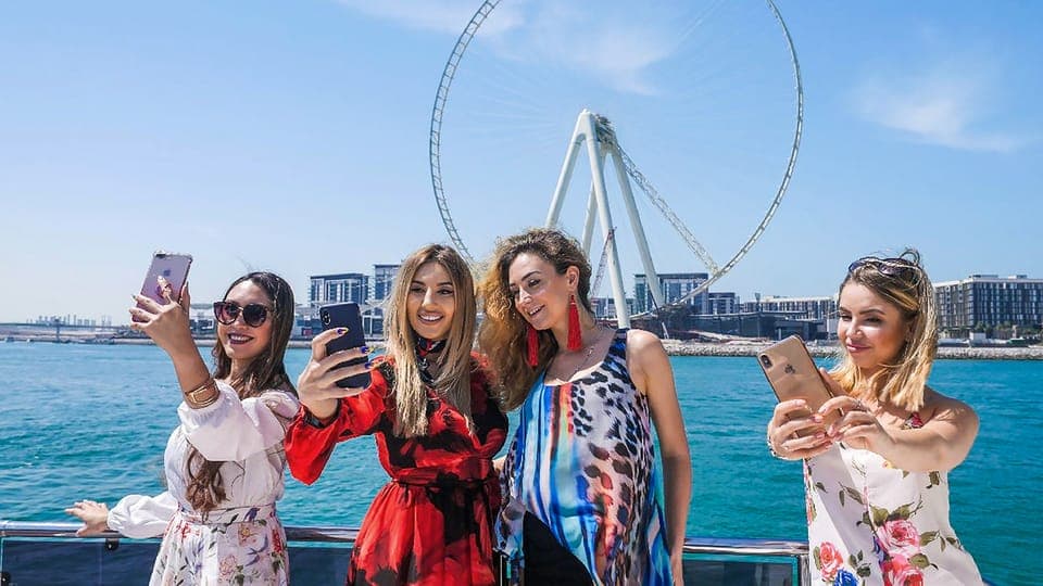 Dubai Marina: Yacht Tour with Optional Breakfast or BBQ Gallery Image 4
