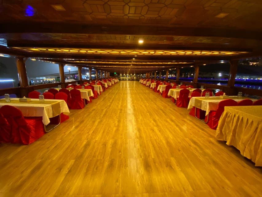 Dubai Marina: Dinner Cruise in a Traditional Boat Gallery Image 4