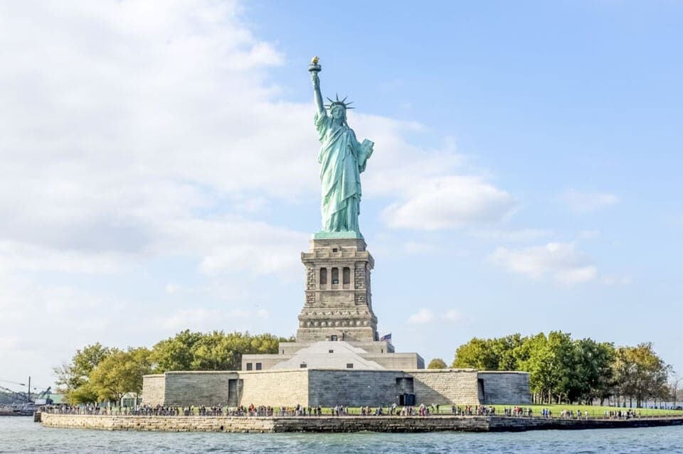 Circle Line 1-Hr Statue of Liberty Skip-The-Line Cruise Gallery Image 3