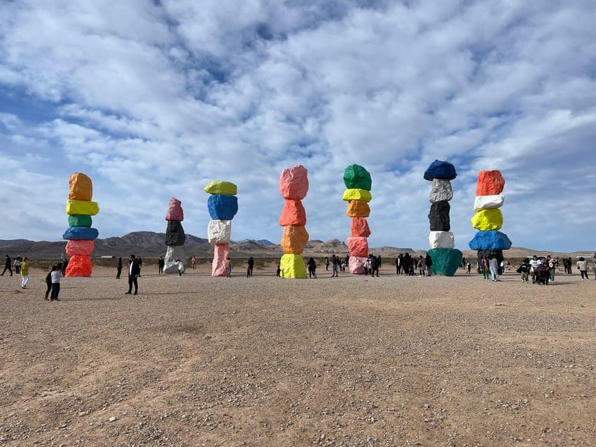 Private 7 Magic Mountains and Vegas Sign Car Trip Gallery Image 3