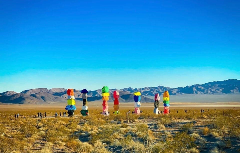 Private 7 Magic Mountains and Vegas Sign Car Trip Gallery Image 2