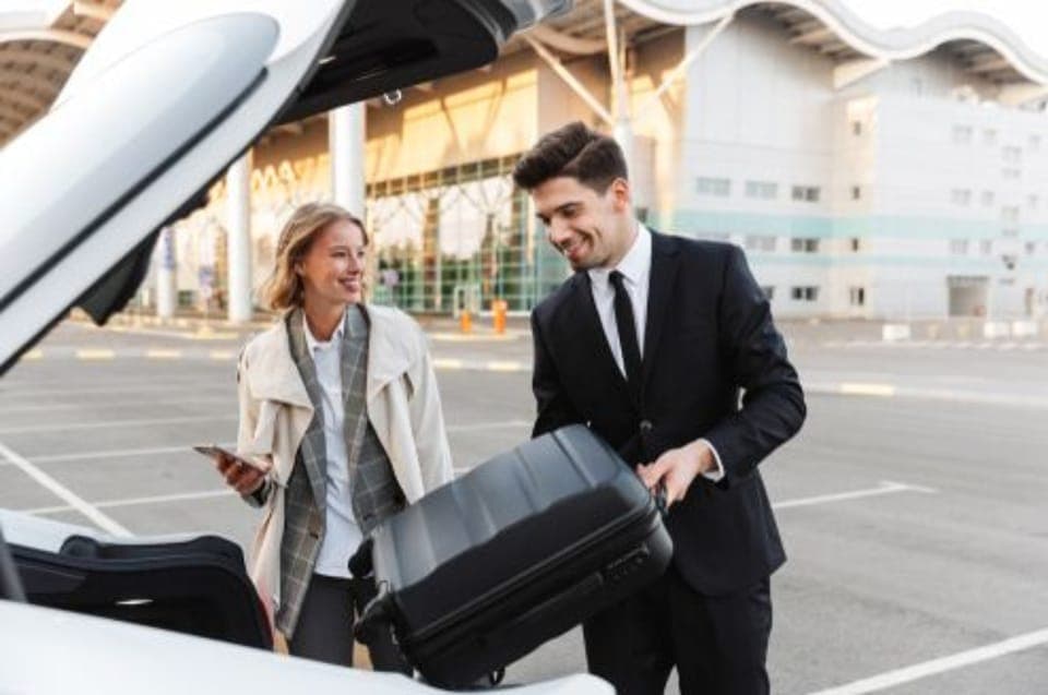 Los Angeles Airport: One-Way Private Transfer to Los Angeles Gallery Image 3
