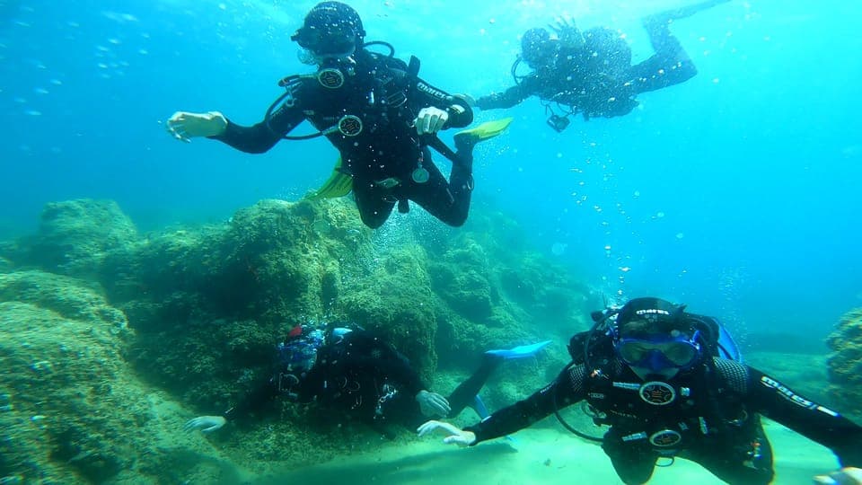 From Barcelona: Tossa de Mar Scuba Diving and 3-Course Meal Gallery Image 3