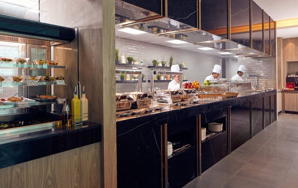 Dubai International Airport (DXB): Premium Lounge Entry Gallery Image 4