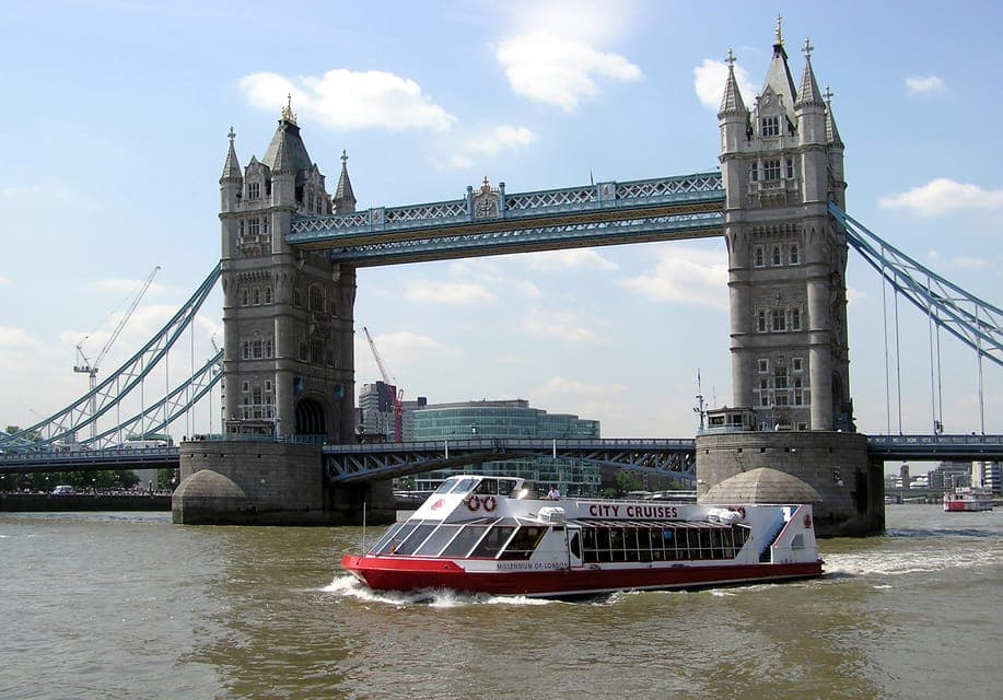 Harry Potter Walking Tour and River Thames Cruise Gallery Image 4