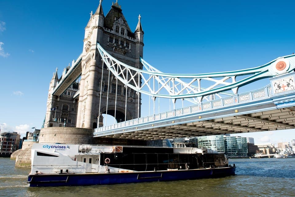 Festive London Christmas Day River Thames Lunch Cruise Gallery Image 3