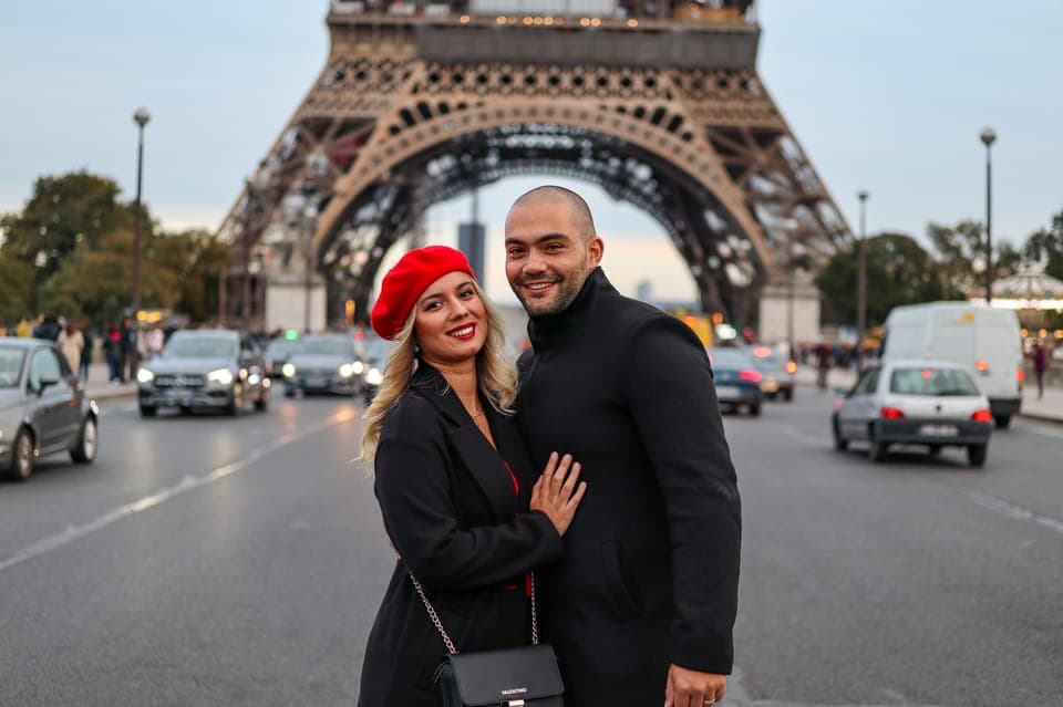Romantic Photoshoot for Couples Gallery Image 4