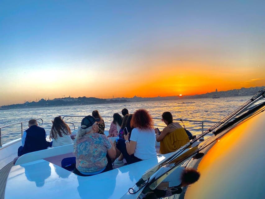 Istanbul: Bosphorus Sunset Cruise with Dinner Gallery Image 2
