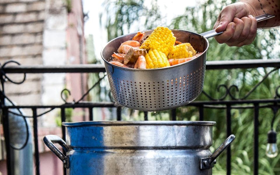 9. Shrimp Boil Experience in French Quarter - Image 9
