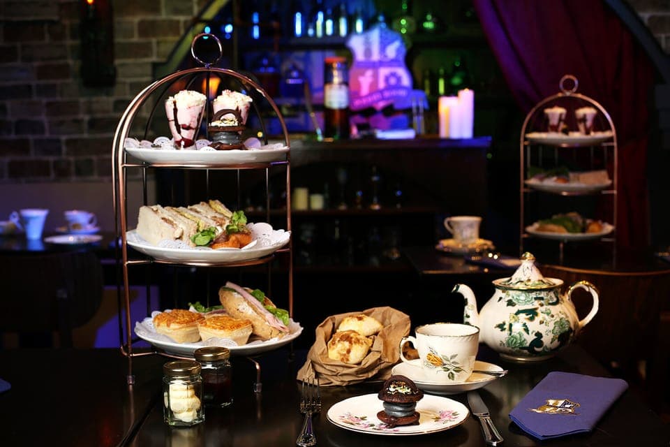 8. Harry Potter Walking Tour with Magical Afternoon Tea - Image 8