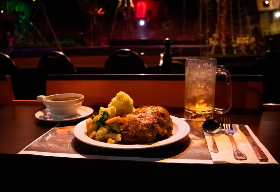 Pirates Adventure Dinner Show with Drinks Gallery Image 2