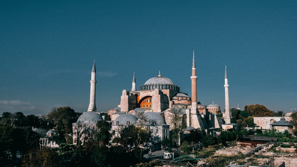 Istanbul: Hagia Sophia, Blue Mosque, Cistern & Bazaar Tour Gallery Image 1