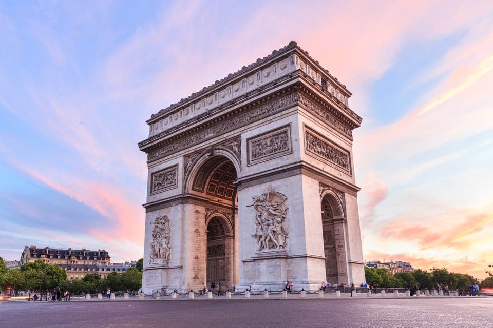 From Le Havre: Paris with River Cruise Shore Excursion Gallery Image 2