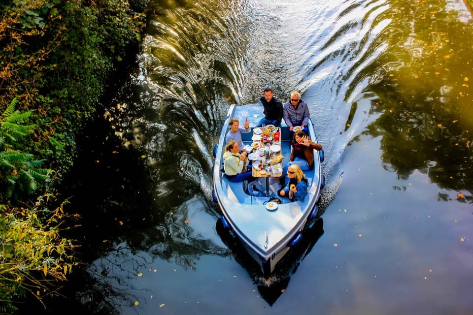 GoBoat Rental for Regent's Canal & Paddington Basin Gallery Image 2