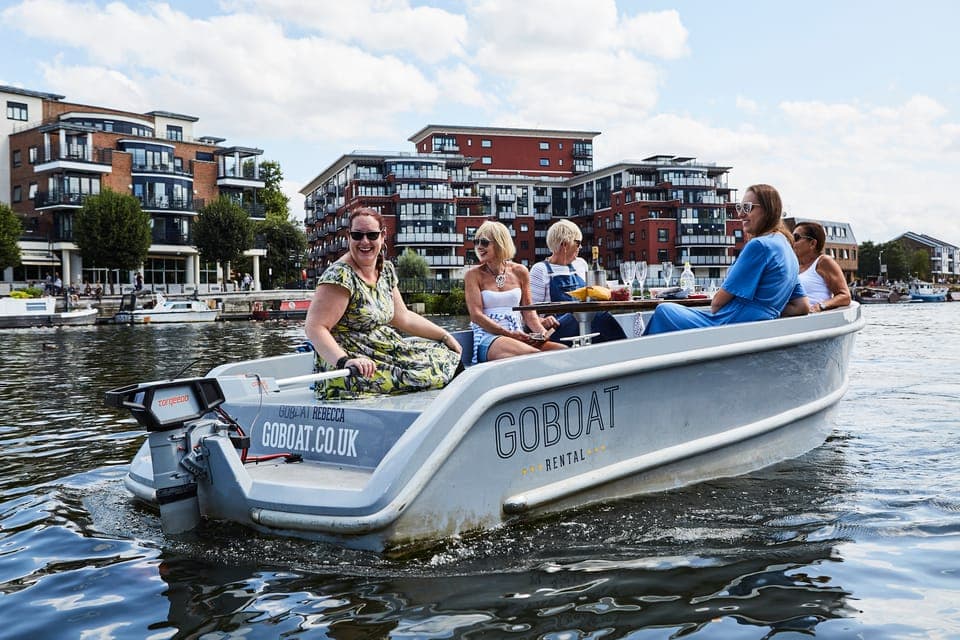 GoBoat Rental in Kingston upon Thames Gallery Image 4