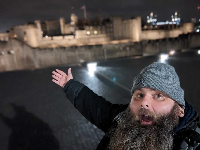 Ghost Walk and River Thames Boat Ride Gallery Image 4
