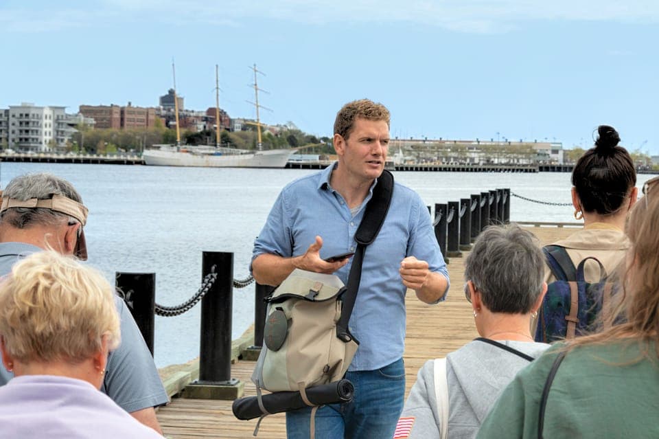 Epic Story of Revolution Small Group Walking Tour Gallery Image 3