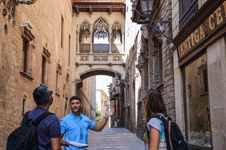 Gothic Quarter and Flamenco Show (Small Group) Gallery Image 2