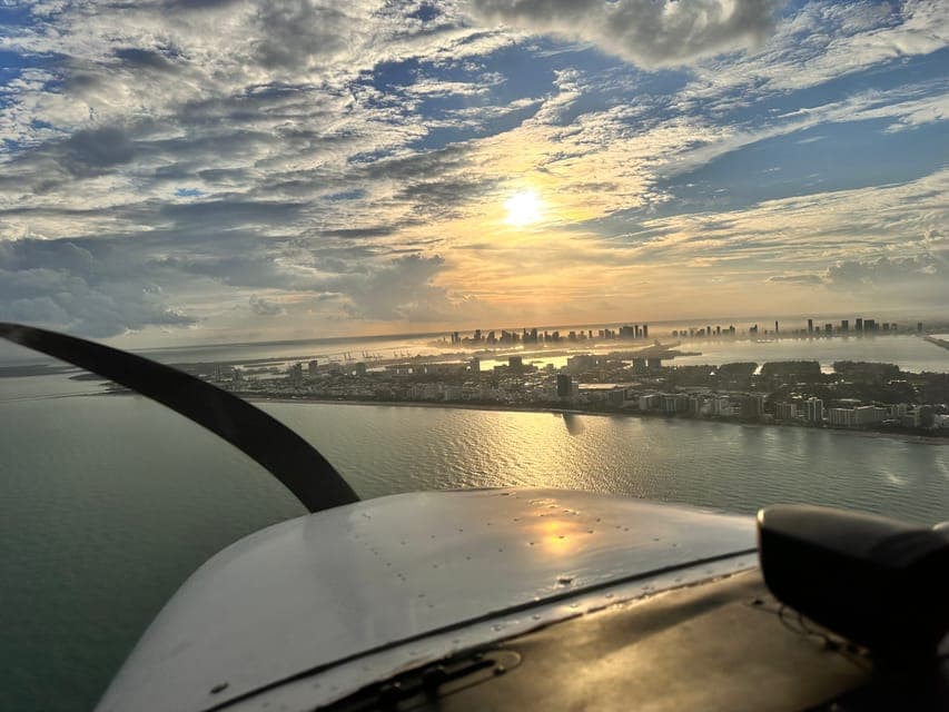 South Beach Private 45-Minute Private Flight Tour Gallery Image 2