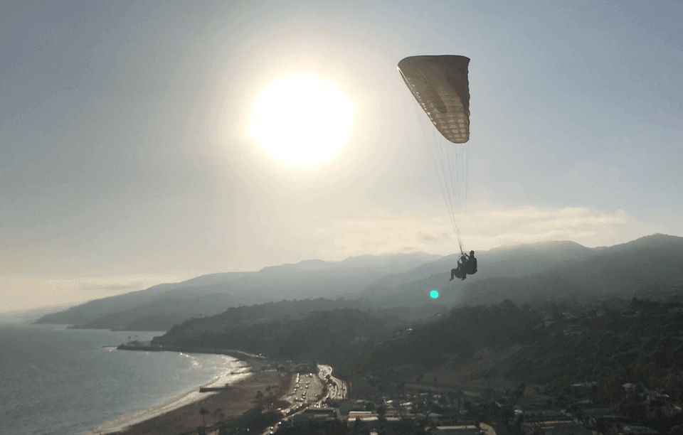 30-Minute Tandem Paragliding Experience Gallery Image 4