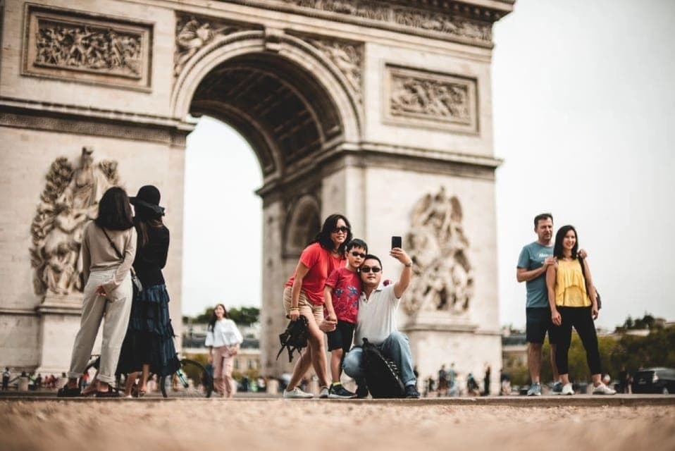 12. Arc de Triomphe Entry with Seine Cruise - Image 12