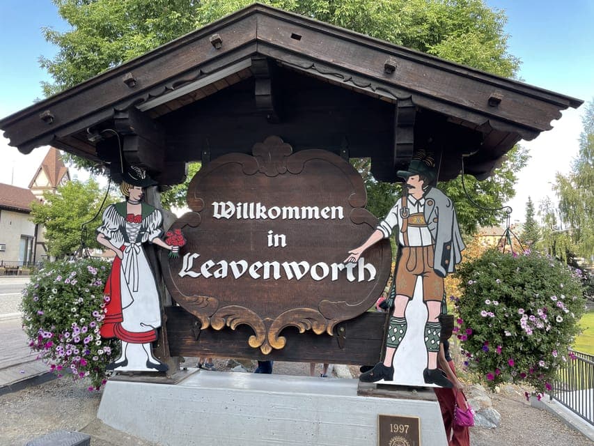 32. From Seattle/Kirkland/Bellevue: Leavenworth Exclusive Tour - Image 32