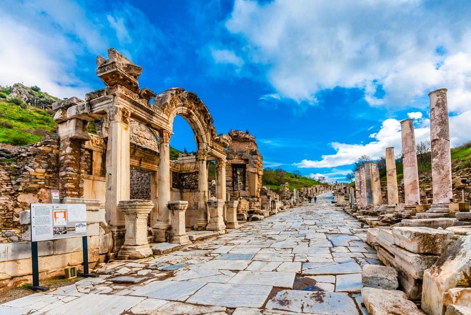 From Istanbul: Day Trip to Ephesus and Pergamon with Lunch Gallery Image 4