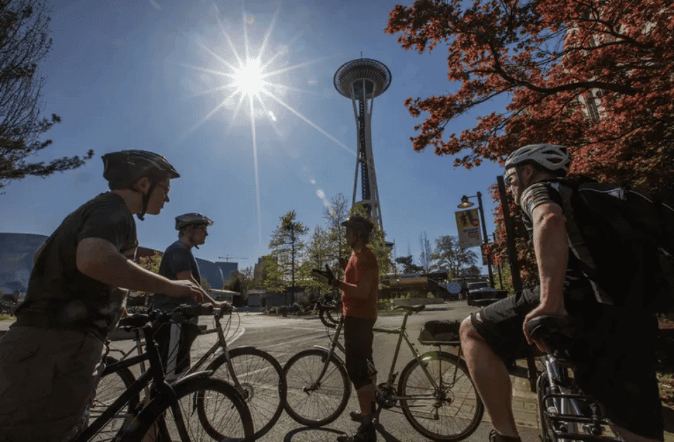 3 Hour Emerald City Bike Tour Gallery Image 1