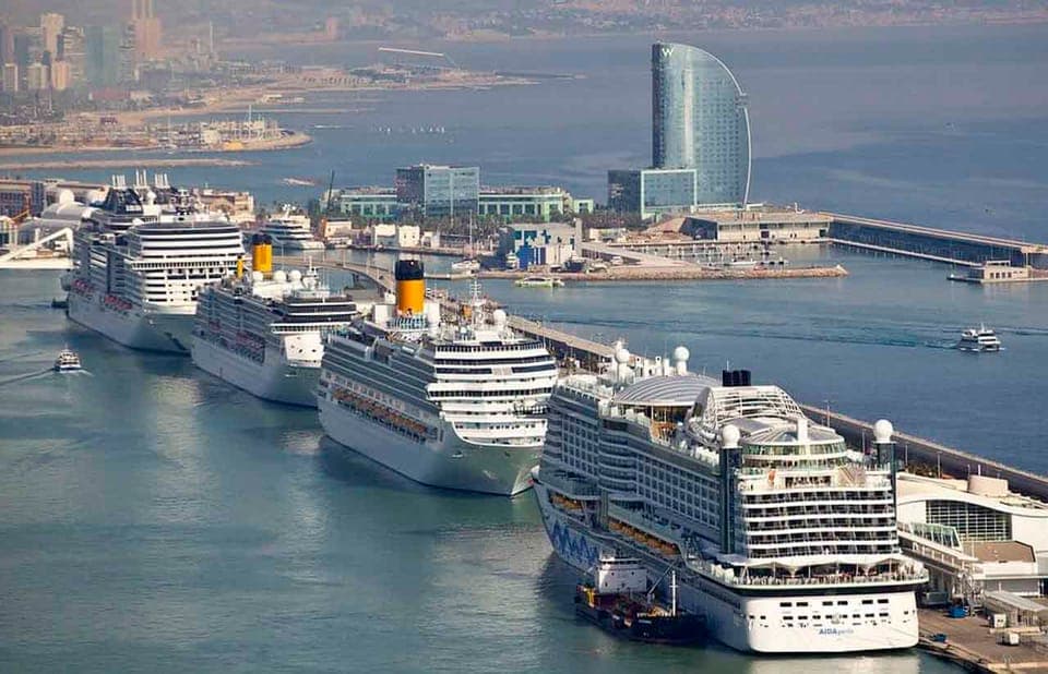Private 1-Way Transfer to Port or El Prat Airport Gallery Image 2