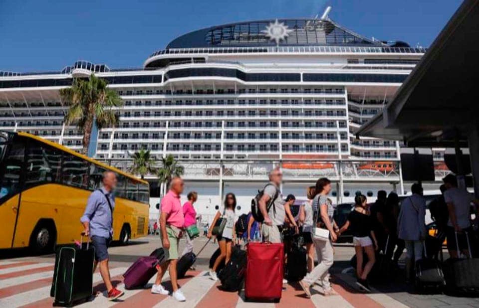 Private 1-Way Transfer to Port or El Prat Airport Gallery Image 4