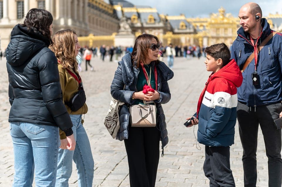 21. Versailles: Private Family Tour of Palace + Reserved Entry - Image 21