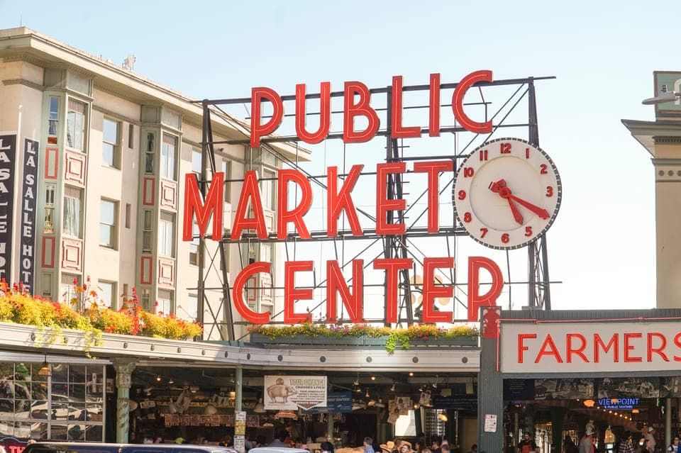 Early-Bird Tasting Tour of Pike Place Market Gallery Image 2