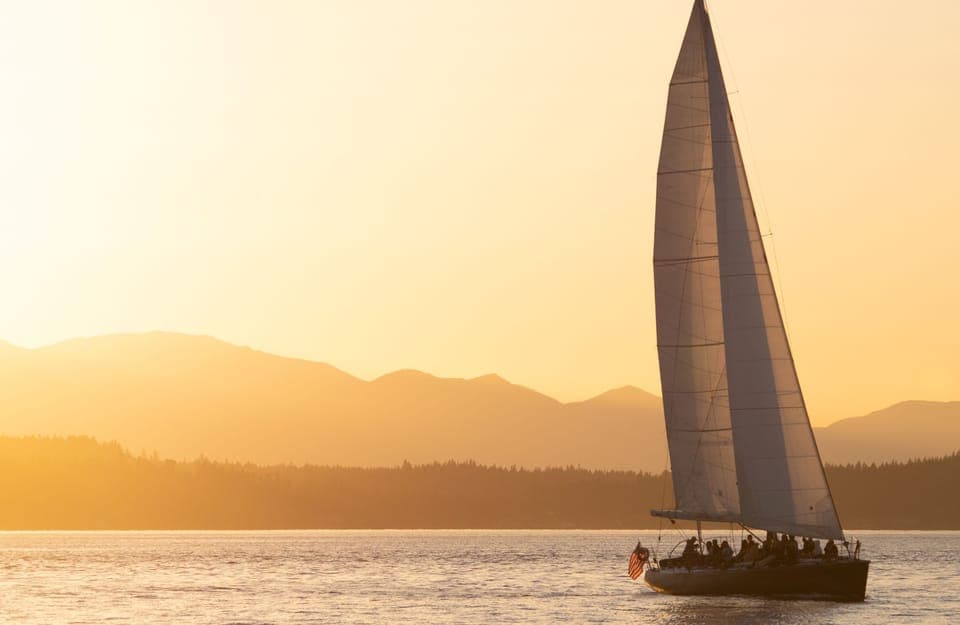 Sunset Sailing Cruise Gallery Image 2