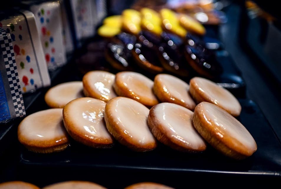 Montmartre Food Tasting Walking Tour with Secret Dish Gallery Image 4