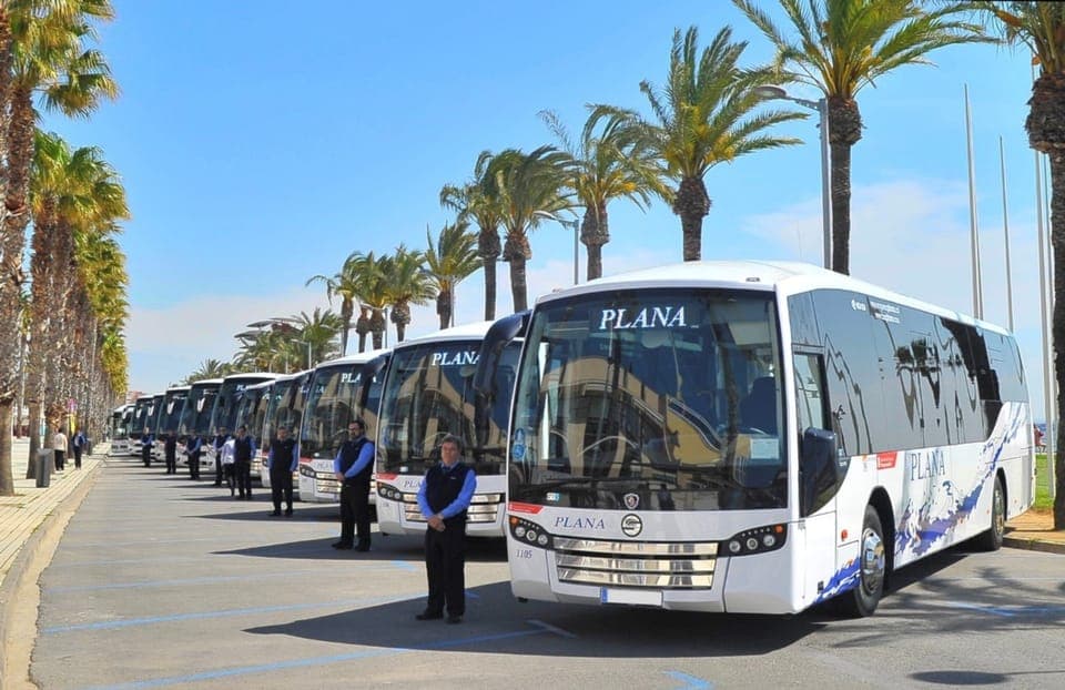 Barcelona airport: Bus Transfer from/to Salou Gallery Image 1