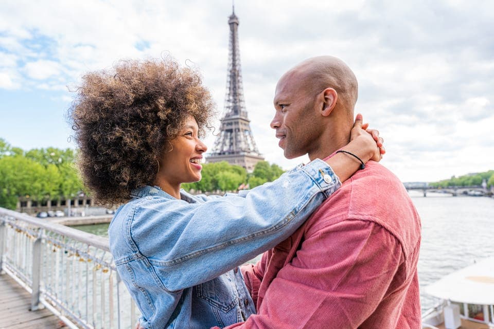 Eiffel Tower Photo Shoot - Image NaN