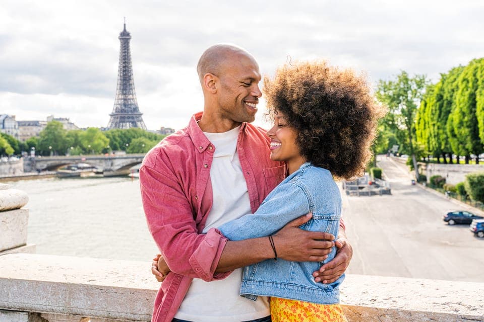 Eiffel Tower Photo Shoot Gallery Image 3