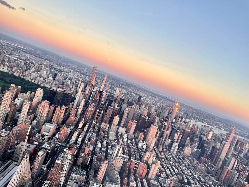 12. From Westchester: New York City Scenic Helicopter Tour - Image 12
