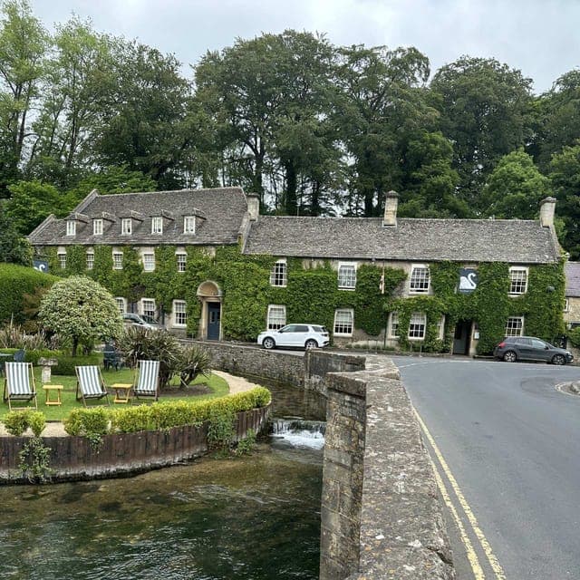 Small Group Cotswolds Trip with Bourton-on-the-Water Gallery Image 3