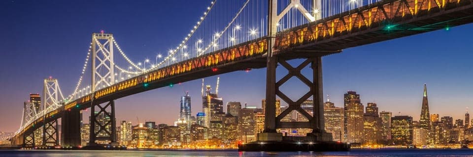 San Francisco: City Lights Sail Under the Full Moon Gallery Image 4