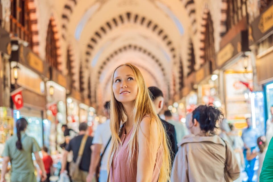 Istanbul: Professional photoshoot at Grand Bazaar Gallery Image 3