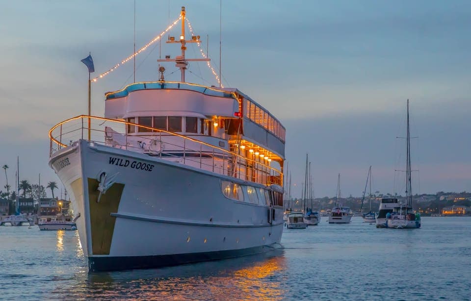 Newport Beach: City Cruises Weekend Dinner Cruise with DJ Gallery Image 3