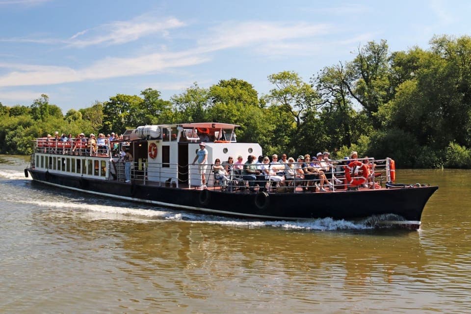 Hampton Court to Westminster River Thames Cruise Gallery Image 4