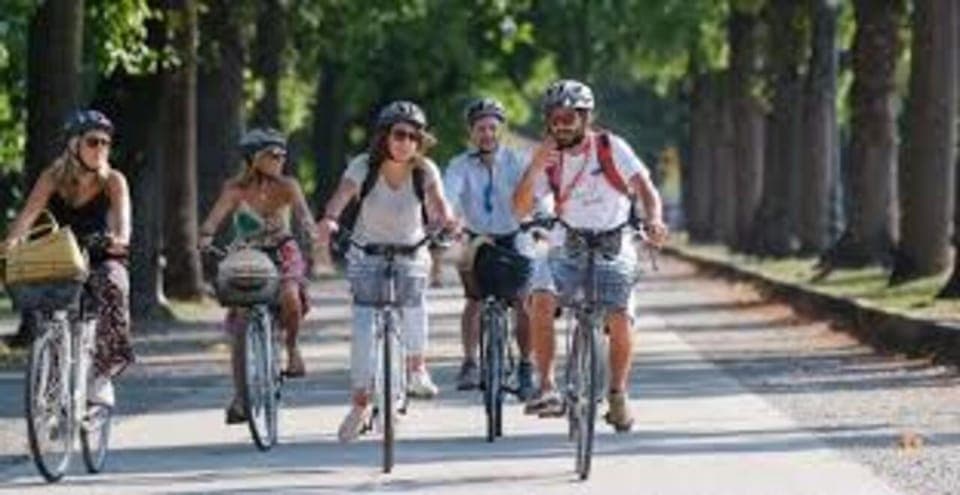 The Best of Paris by Bike with a Local Gallery Image 4