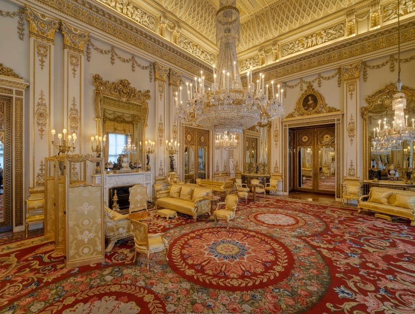 Royal Walking Tour and Buckingham Palace Audio Tour Gallery Image 4