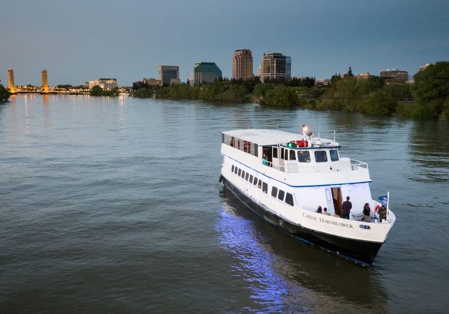 New Year's Eve Rock the Yacht Cruise Gallery Image 1