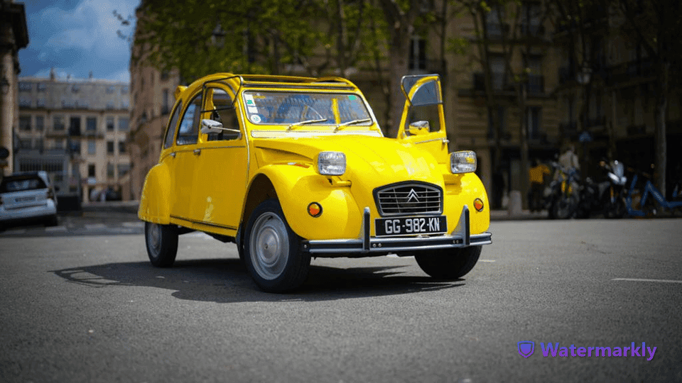 Discover Paris 2CV Gallery Image 1